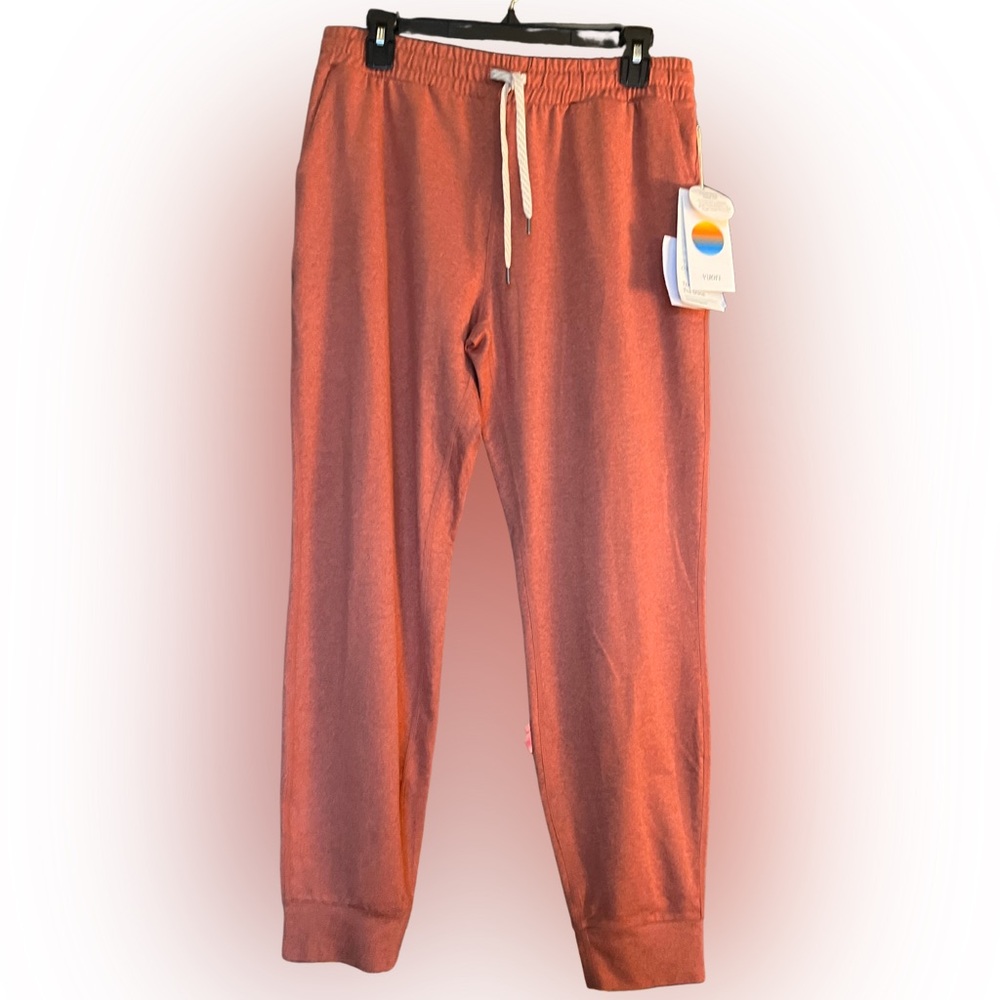 burnt red vuori joggers size M new with tags never worn